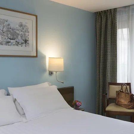 Bac Saint-germain Париж