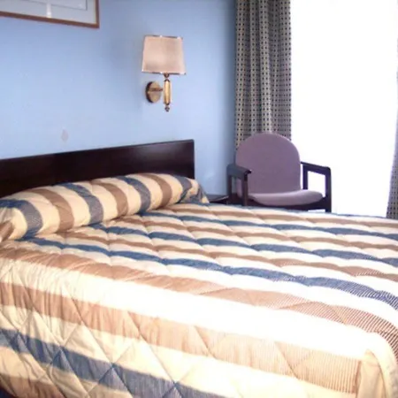 Bac Saint-germain Отель 3*